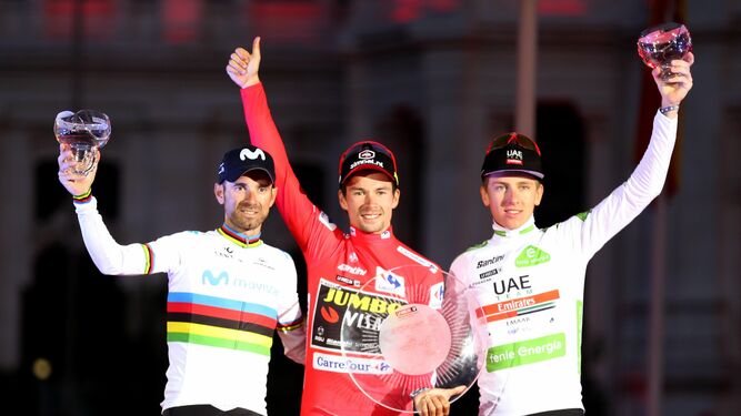 El podio de la última Vuelta a España con Valverde, Roglic, y Pogacar