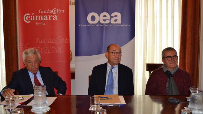 Francisco Herrero, Francisco Ferraro y otro de los expertos del OEA.