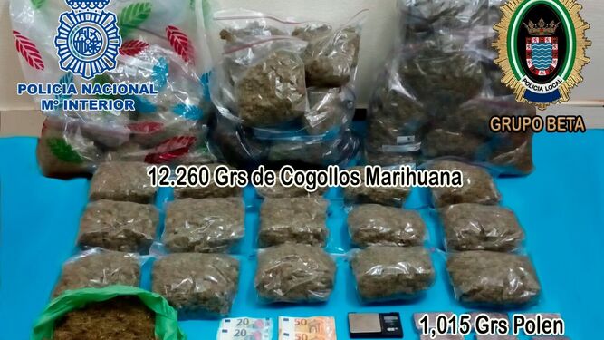Droga que ha incautado la Policía Local y Nacional en un domicilio en Jerez.