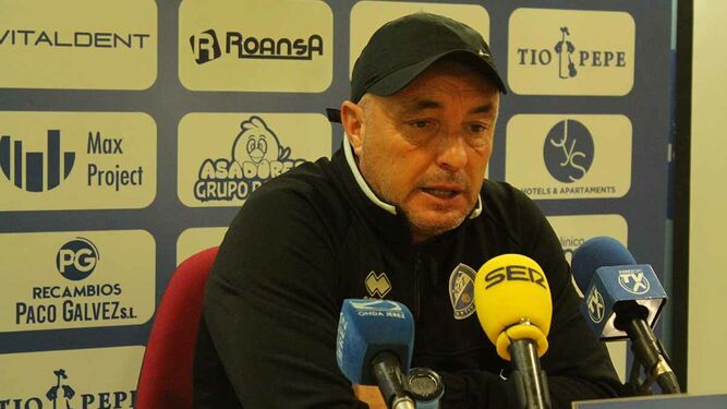 Josu Uribe lamentó la derrota del Xerez DFC en Sevilla.