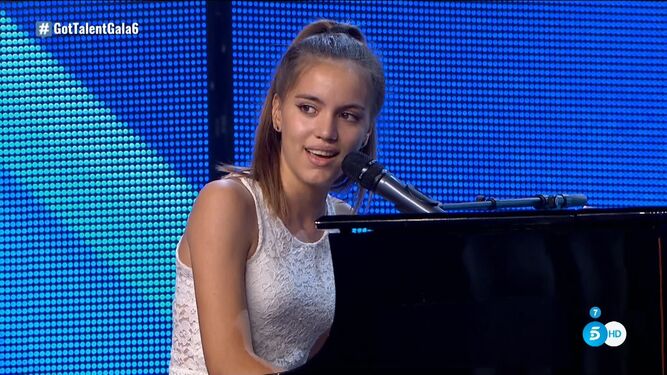La joven portuense Julia González estará este lunes en la semifinal de Got Talent.