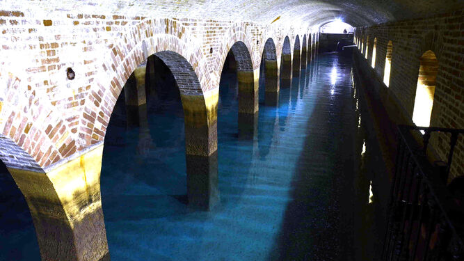 Depósitos de agua de Tempul, en las actuales instalaciones del Zoológico de Jerez.