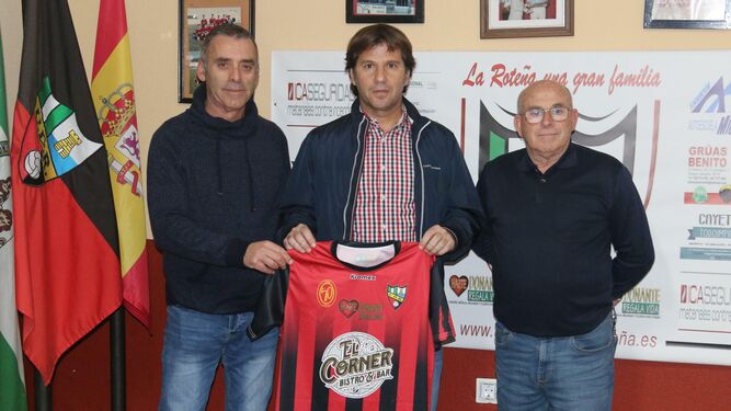 Jesús Mendoza ha sido presentado como nuevo técnico de la Roteña.