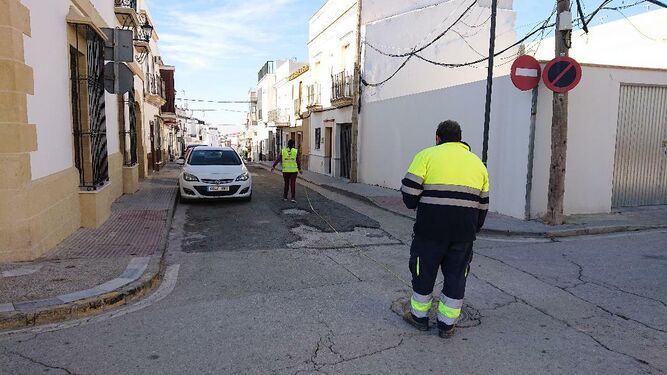 Trabajos previos al inicio de las obras proyectadas en la calle Ramón y Cajal.