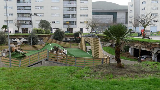 Las impactantes im&aacute;genes del hundimiento de un parque en Santander