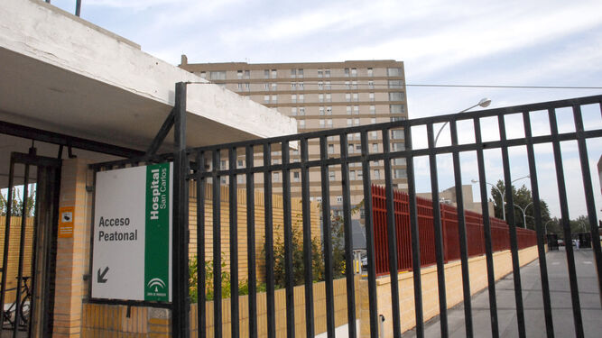 Hospital de San Carlos, donde se han atendido al grueso de los pacientes afectados por el brote de salmonelosis.