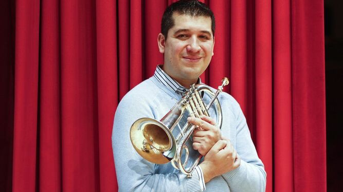 El trompetista Pacho Flores actuará hoy en el Villamarta.