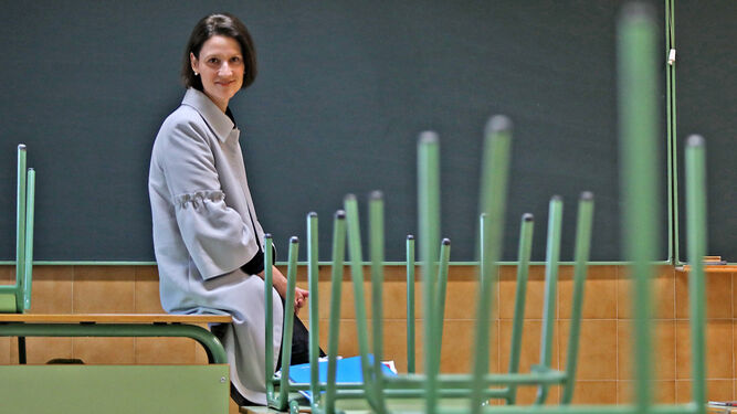 Catherine L'Ecuyer, en un aula del colegio El Pilar-Marianistas de Jerez, donde ofreció una conferencia el viernes.