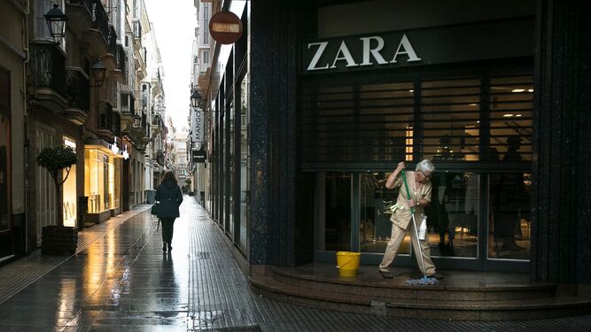 Una imagen de archivo de Zara en Cádiz.