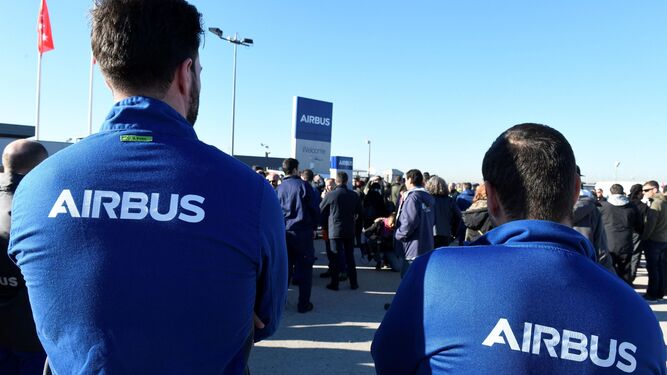 Trabajadores de Airbus participan en un paro contra el ajuste propuesto a principios de año.