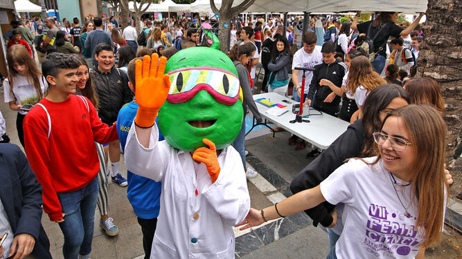 Una imagen de la última edición de la Feria de la Ciencia en la calle.