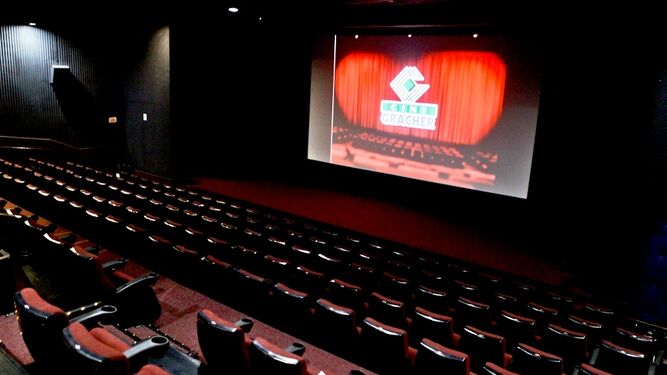 Las salas de cine podrán abrir pronto, aunque con limitaciones de aforo.
