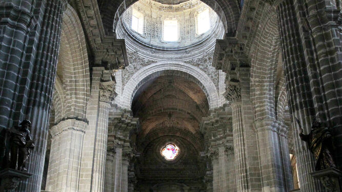 La Catedral de Jerez aguarda al 'cónclave' de hermanos mayores del día 4.
