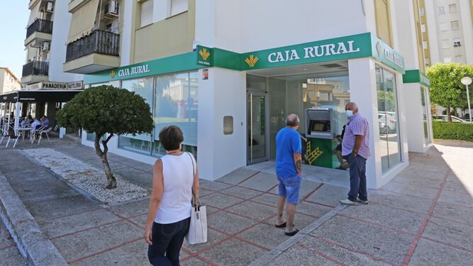Nueva oficina de Caja Rural del Sur, en avenida de Nazaret.