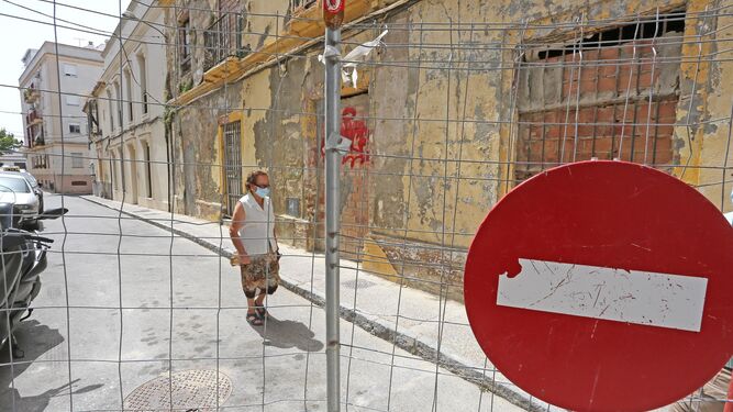 Campana:La calle de Jerez que lleva 5 a&ntilde;os cerrada