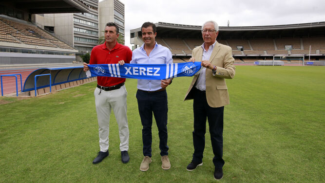 Presentaci&oacute;n de Jos&eacute; P&eacute;rez Herrera, nuevo entrenador del Xerez DFC