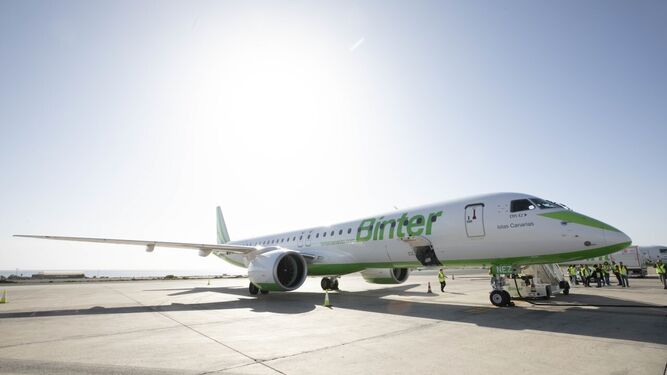 El nuevo avión Embraer E195-E2 de la aerolínea Binter