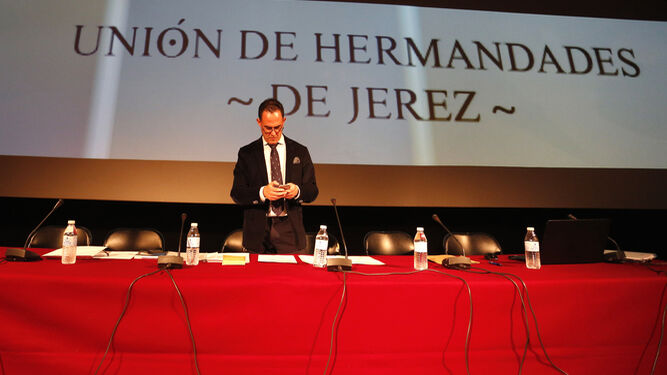 El presidente de la Unión de Hermandades de Jerez, Dionisio Díaz.