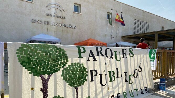 Acto contra la gestión privada del parque de Los Toruños este domingo.