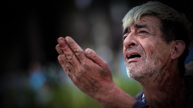Fotos de los incidentes ante la capilla ardiente de Maradona