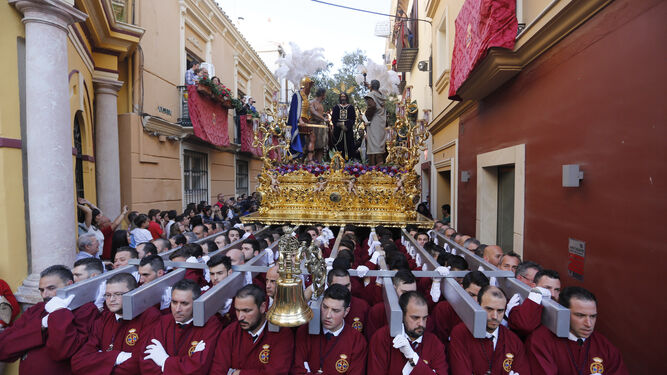 El obispo de Málaga decreta la suspensión de las procesiones de Semana Santa