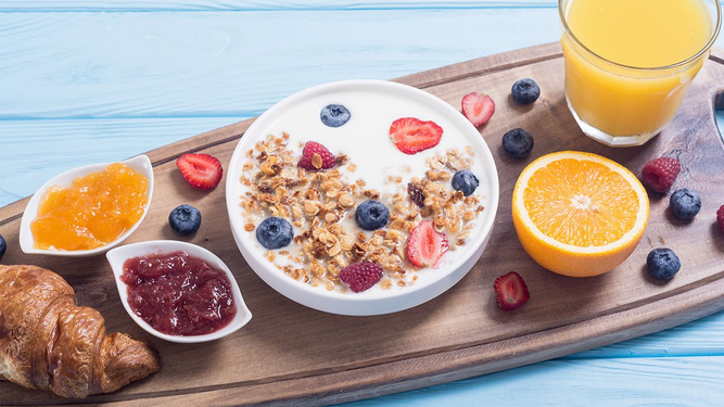 Descubre los falsos mitos sobre el desayuno.