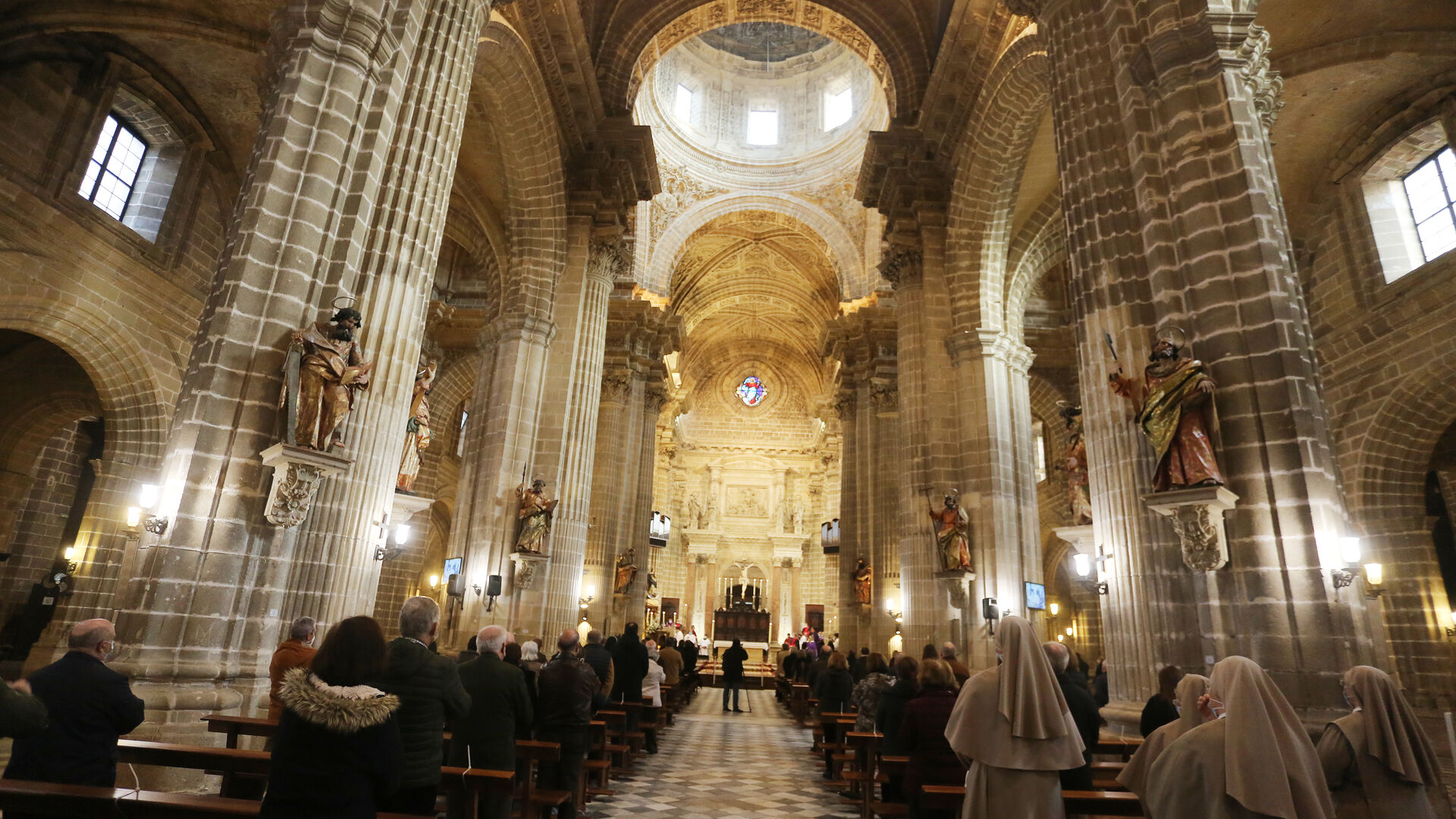 Misa funeral por Don Juan del R&iacute;o en la catedral