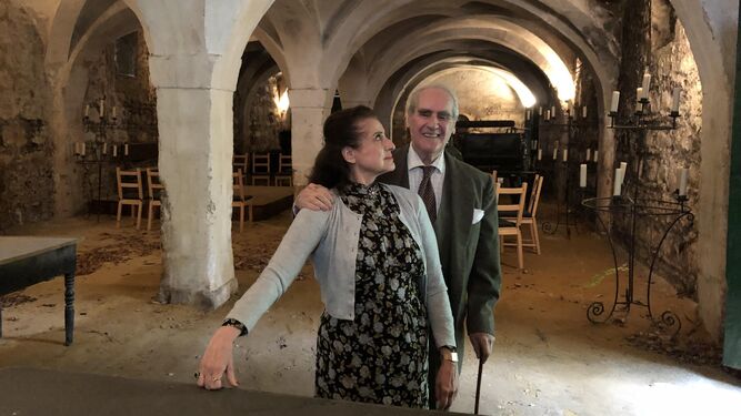 Manuel Domecq-Zurita, con su esposa, Carmen Cristina, hace unas semanas en el Palacio de Campo Real. / D.F.