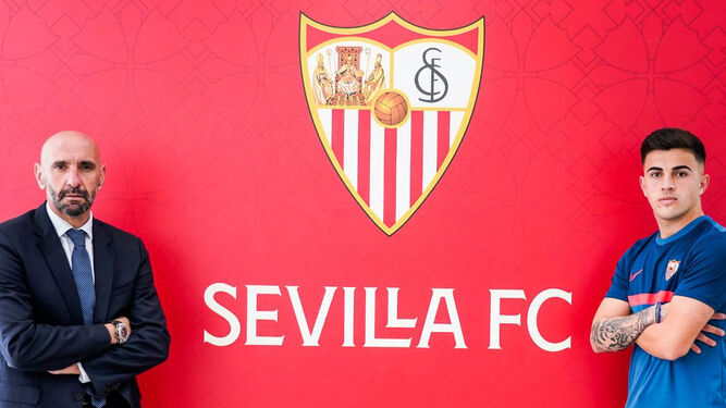 El jerezano Antonio Zarzana renueva por el Sevilla hasta junio de 2024