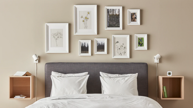 Descubre las láminas de flores de Ikea con las que puedes sustituir el cabecero de tu cama.