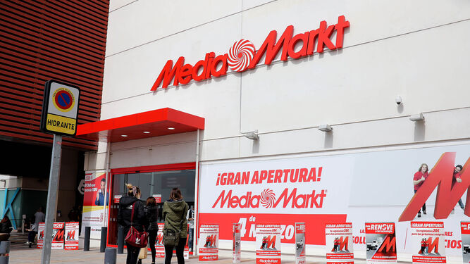 MediaMarkt ha abierto hoy su tienda en el centro comercial Área Sur.