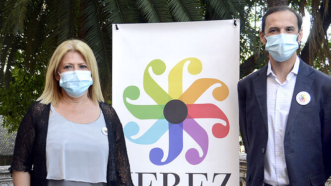 La alcaldesa de Jerez con el alcalde de Sanlúcar y actual presidente del Consorcio de Aguas, Víctor Mora