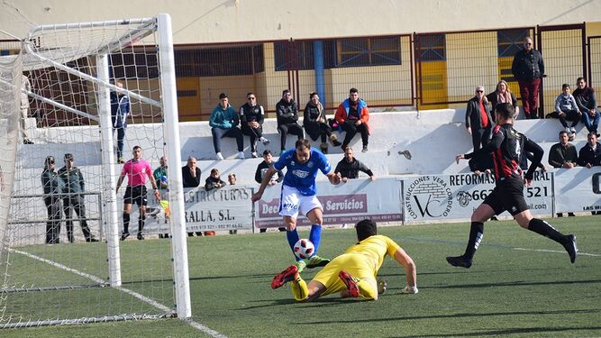 Javi Tamayo anotó el gol del Xerez DFC en su única visita oficial al Carlos Marchena.