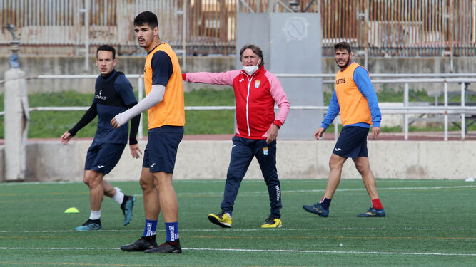 Esteban Vigo cree que su equipo mostrará ante el Ceuta su mejor versión.