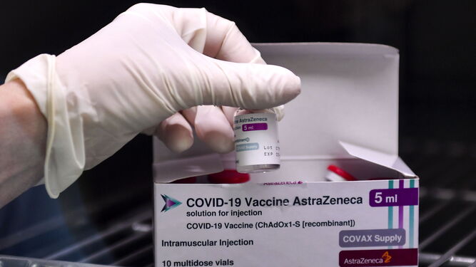 La vacunación con AstraZeneca sigue adelante.
