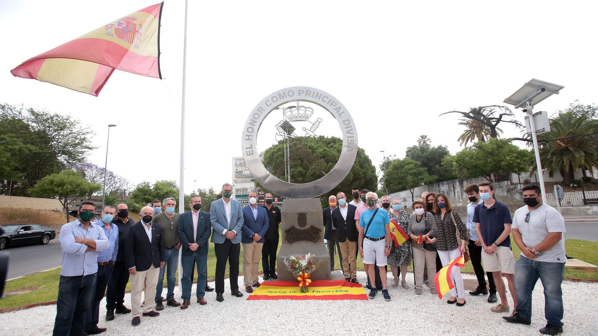 Ortega Smith asiste al homenaje de Vox al guardia civil Agust&iacute;n C&aacute;rdenas en Jerez