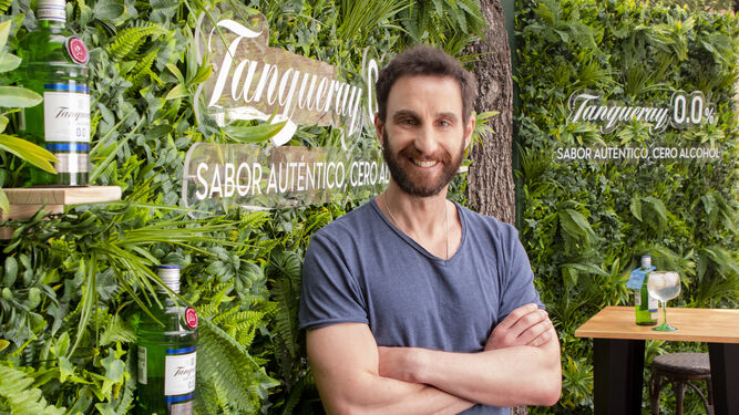 El actor Dani Rovira es la imagen de la campaña de Tanqueray para apoyar a la hostelería.