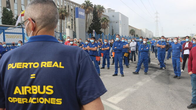 Concentración de trabajadores en Airbus Puerto Real