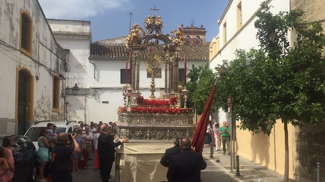Procesión de Minerva por la feligresía de San Miguel.