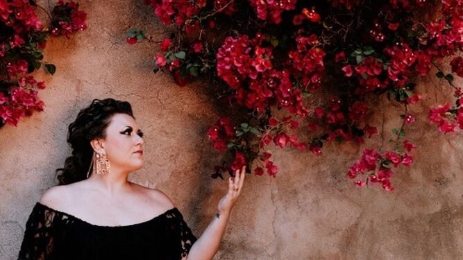 Carmen Grilo estrena ‘Como la veleta’, su primer single en solitario