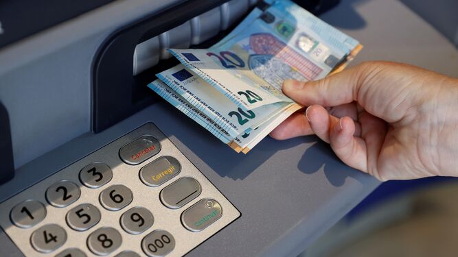 UGT plantea subir el salario mínimo 25 euros, hasta 975 euros brutos al mes
