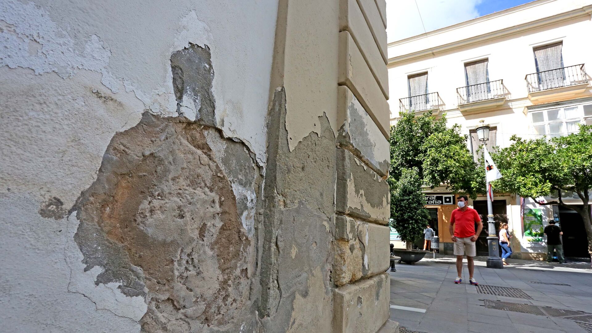Grave deterioro del edificio del antiguo Casino Jerezano tras el cierre de Zara