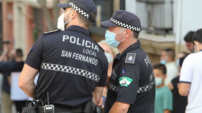 Agentes de la Policía Local de San Fernando, en una imagen reciente.