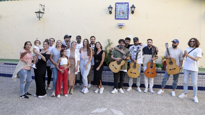 Una foto de grupo de 'Así Canta Jerez en Navidad' del pasado jueves.