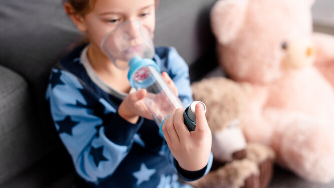 Un 8% de los niños con asma no reciben el tratamiento correcto.