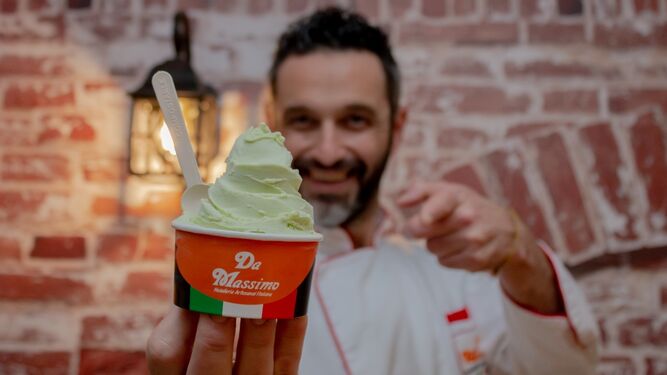 El heladero Massimo Pozi ha creado seis nuevos sabores inspirados en el queso payoyo.