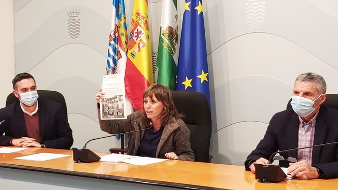 Jesús Alba, Laura Álvarez y Enrique López, en su comparecencia este jueves en el Ayuntamiento.