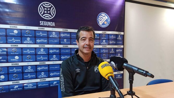 El técnico del Xerez DFC, José Pérez Herrera, espera lograr la victoria en casa del colista.