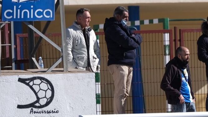 Óscar Garvín y Manolo Fernández, de Gestar Sport, en el Carlos Marchena.