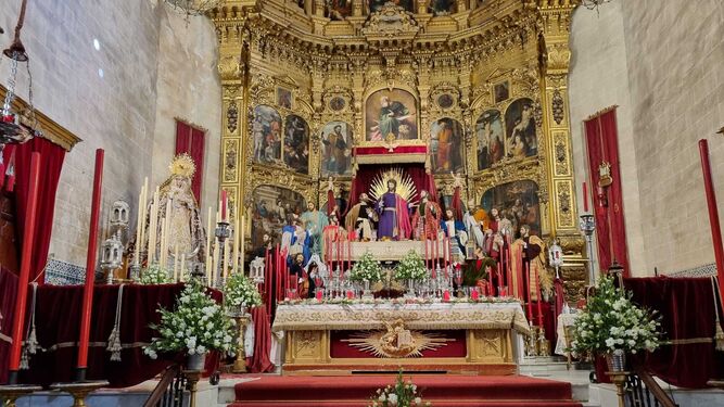 Altar montado en San Marcos para la celebración del quinario.